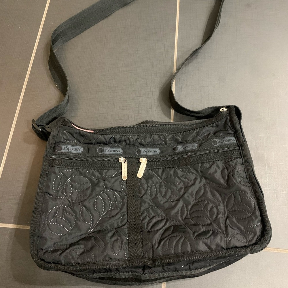 Lesportsac cross body purse